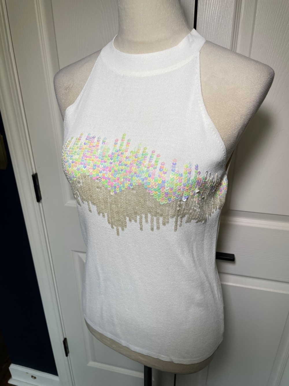 NWT Joseph A White Halter Tank with Iridescent Sequins Size‎ Large